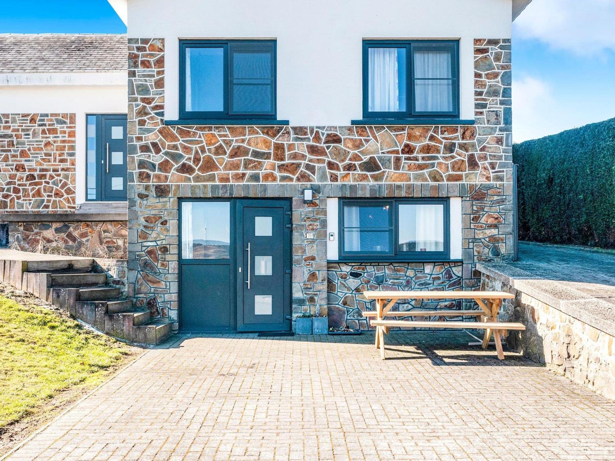 Sophisticated Holiday Home In Lierneux Near Forest Екстериор снимка